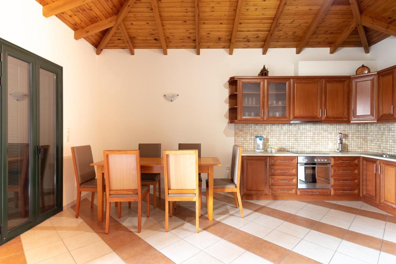 Papadeas Villas Megali Mantineia エクステリア 写真