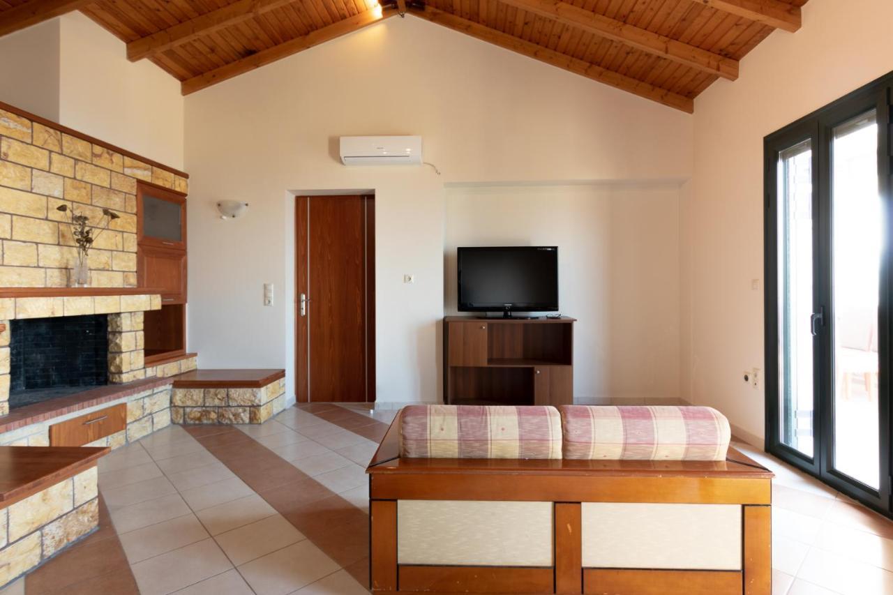 Papadeas Villas Megali Mantineia エクステリア 写真