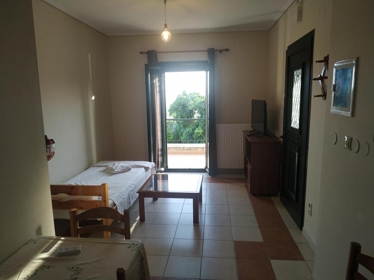 Papadeas Villas Megali Mantineia エクステリア 写真