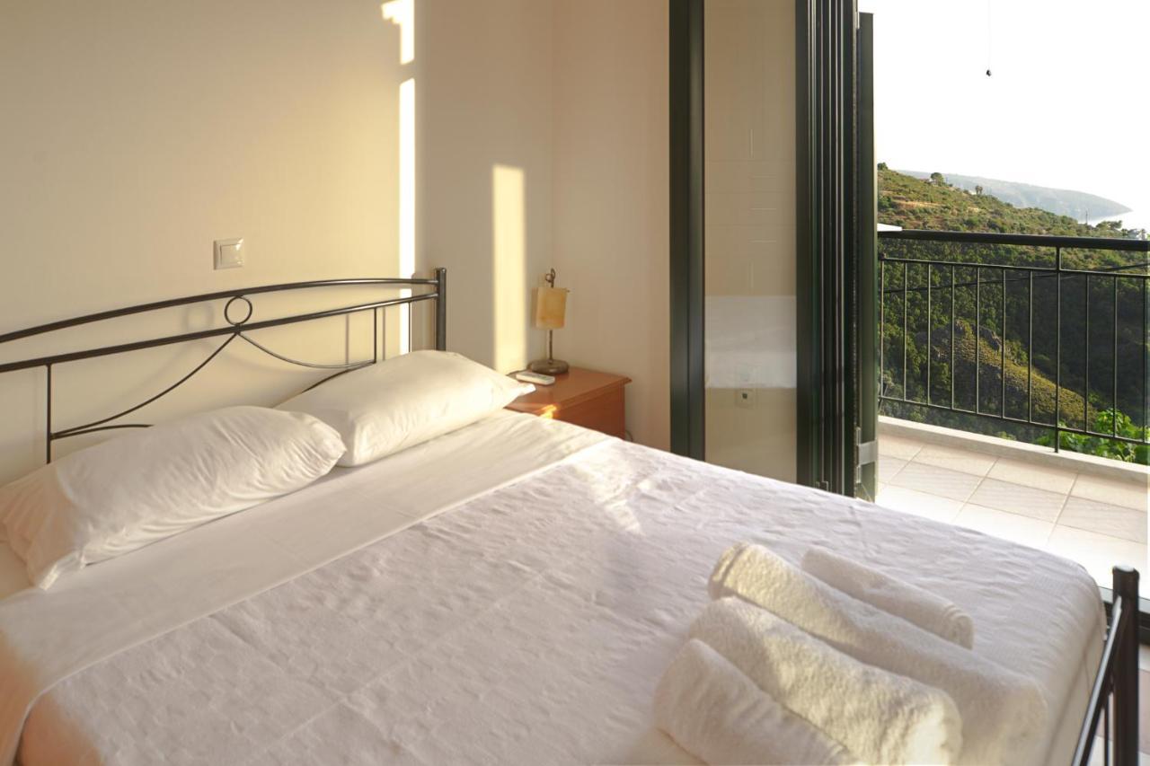Papadeas Villas Megali Mantineia エクステリア 写真